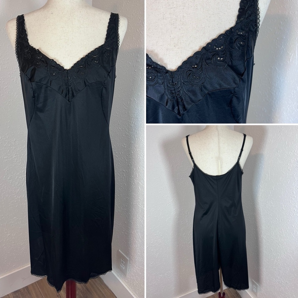 VNTG Vanity‎ Fair Black Satin Slip Dress / Nightgown